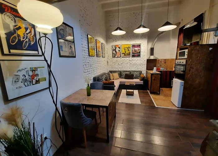 Authentic Belgrade Centre - Split Level Loft With Patio In Courtyard