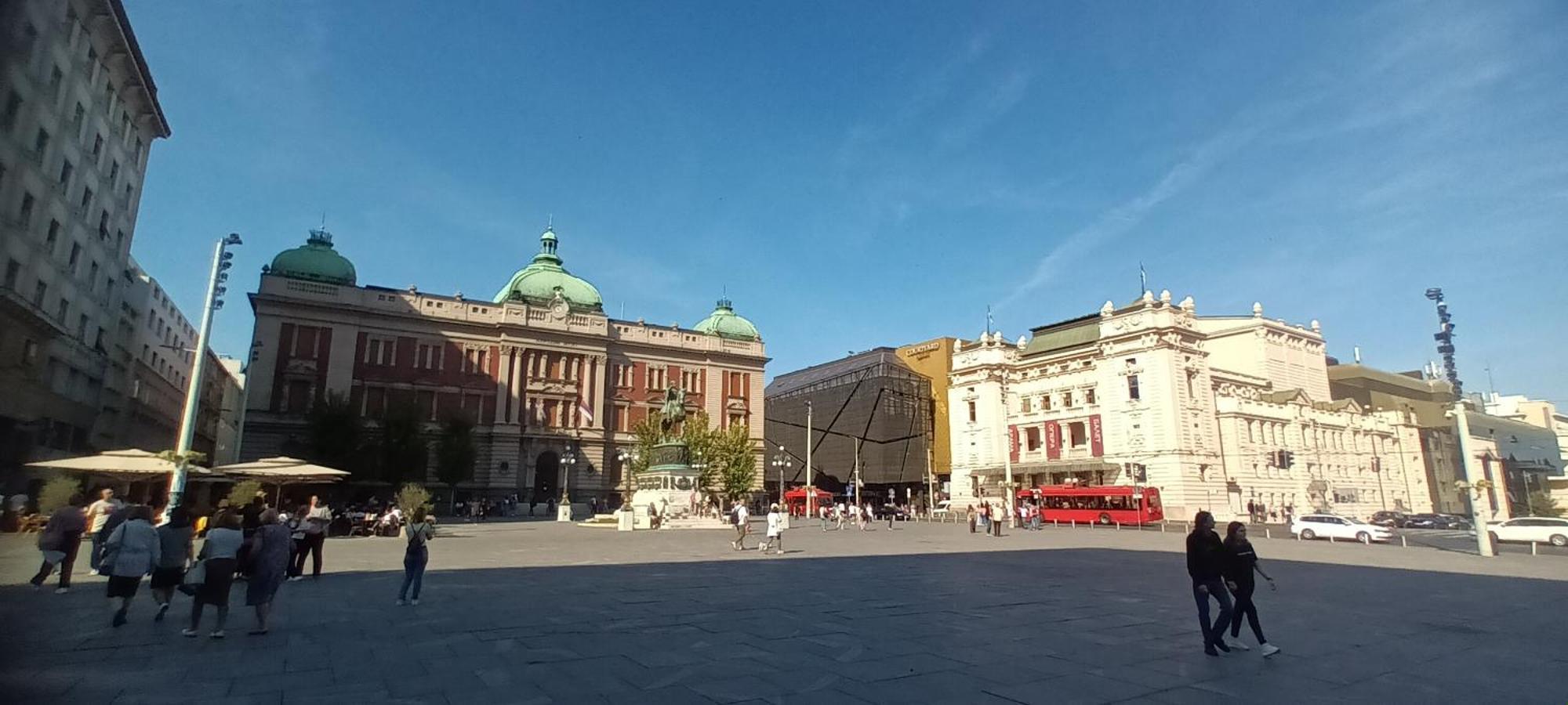 Authentic Centre - Split Level Loft With Patio In Courtyard Belgrade